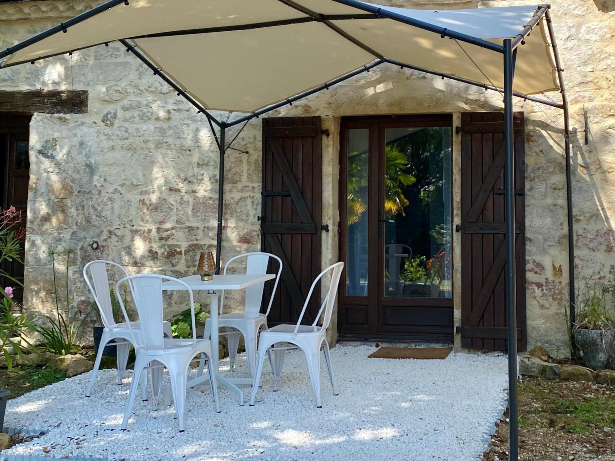 Bed and Breakfast Domaine Valenquercy Cazillac Exterior foto