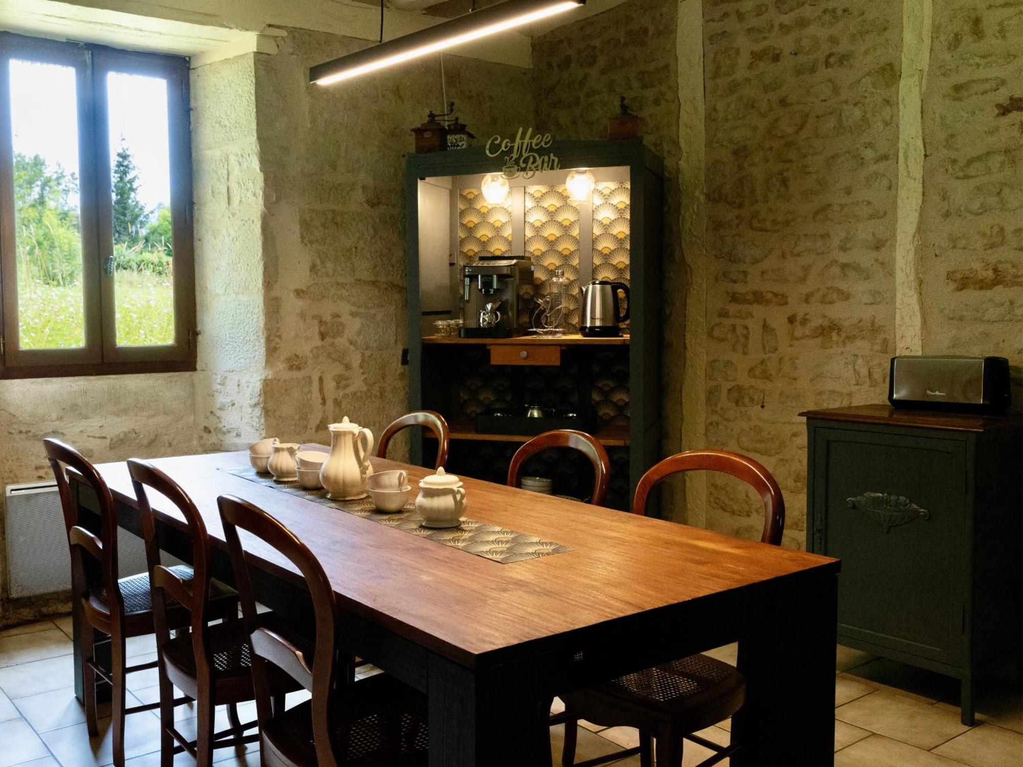 Bed and Breakfast Domaine Valenquercy Cazillac Exterior foto